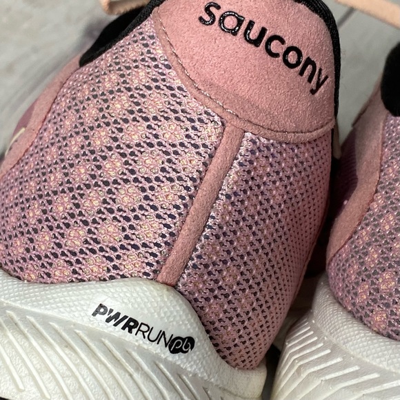SAUCONY Form Fit PWRRun Running Shoes - Picture 7 of 9